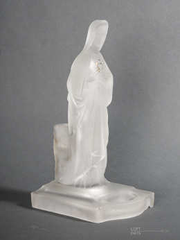 Statue of the Candlestick of the Mother of God