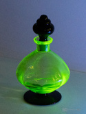 Decanter with uranium glass